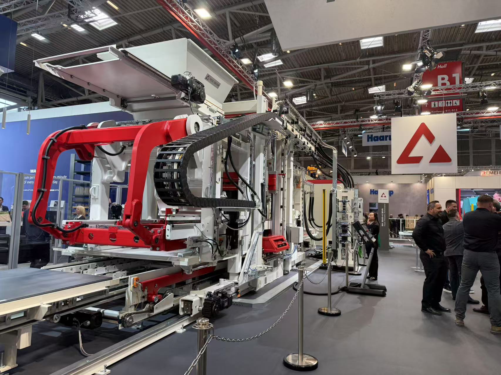 首页|尊龙人生就是博官网入口