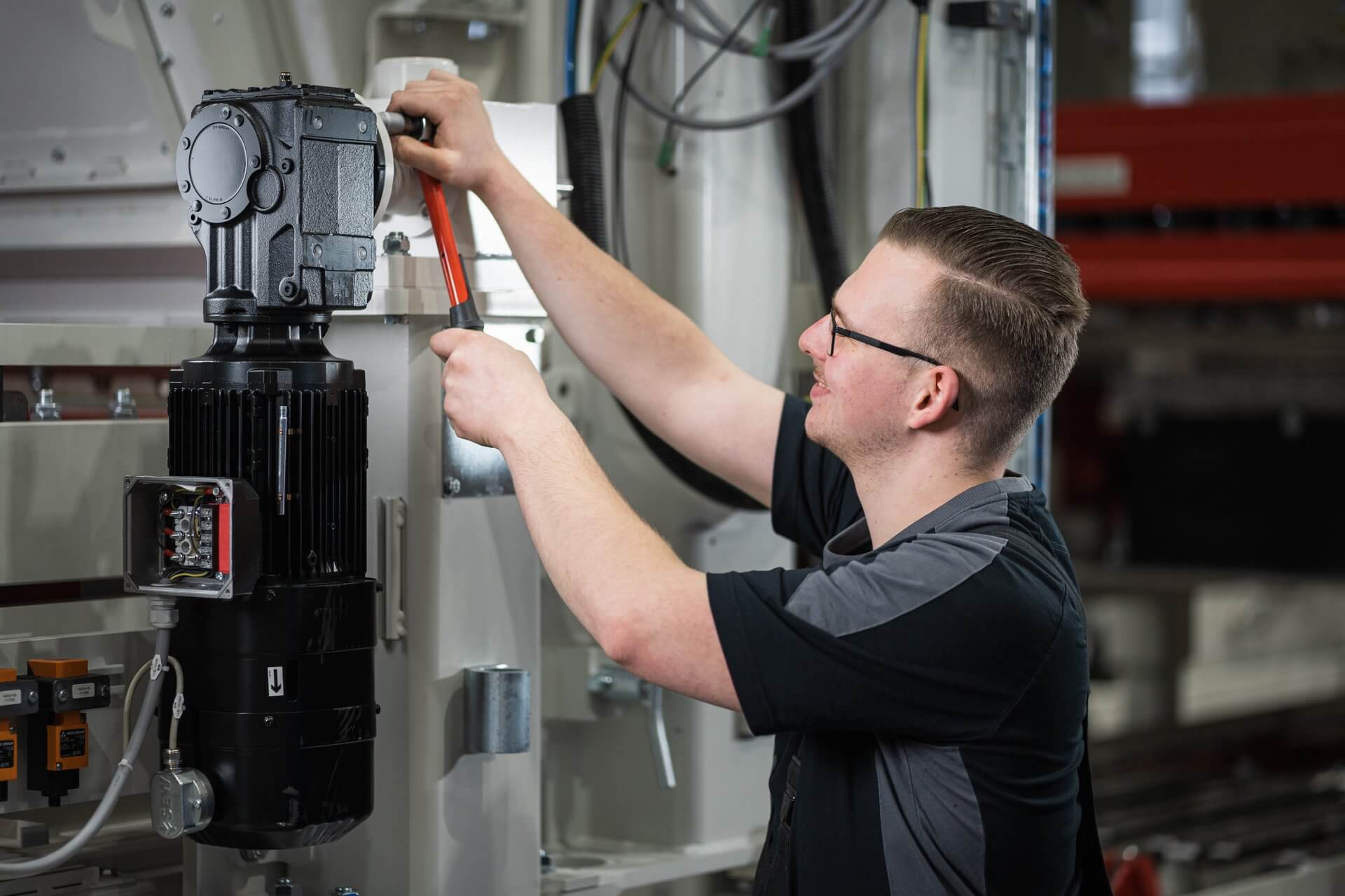 首页|尊龙人生就是博官网入口