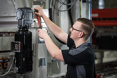 首页|尊龙人生就是博官网入口